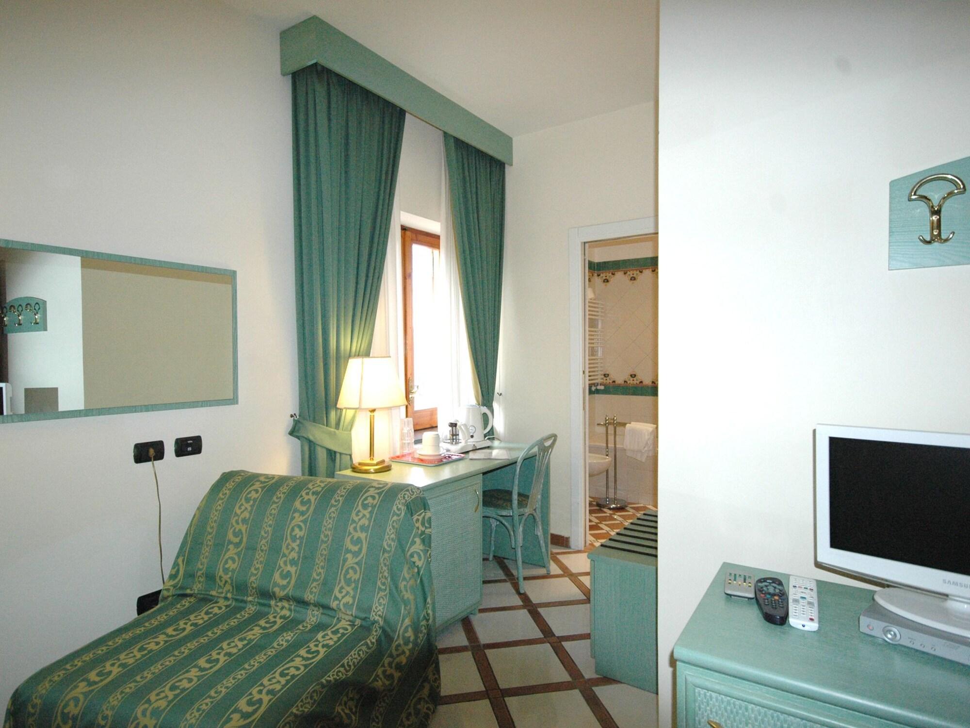 Residence Villaggio Verde Sorrente Extérieur photo
