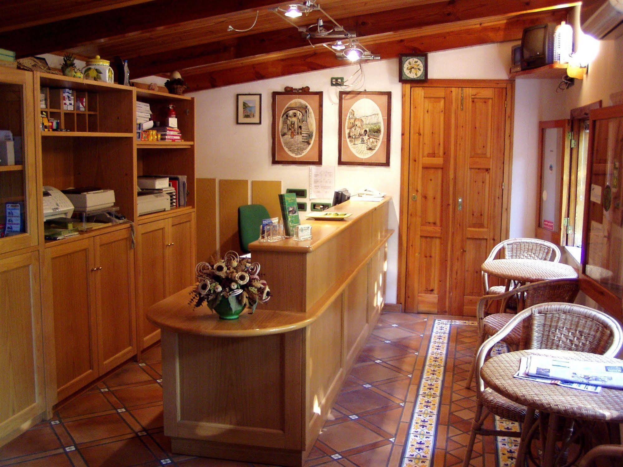 Residence Villaggio Verde Sorrente Extérieur photo